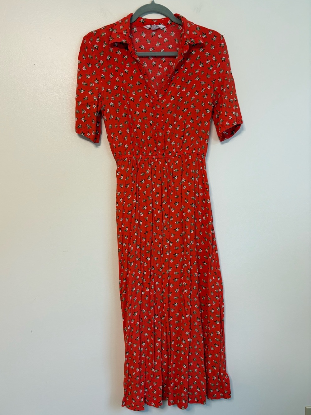 BB Dakota Red Floral Midi Dress